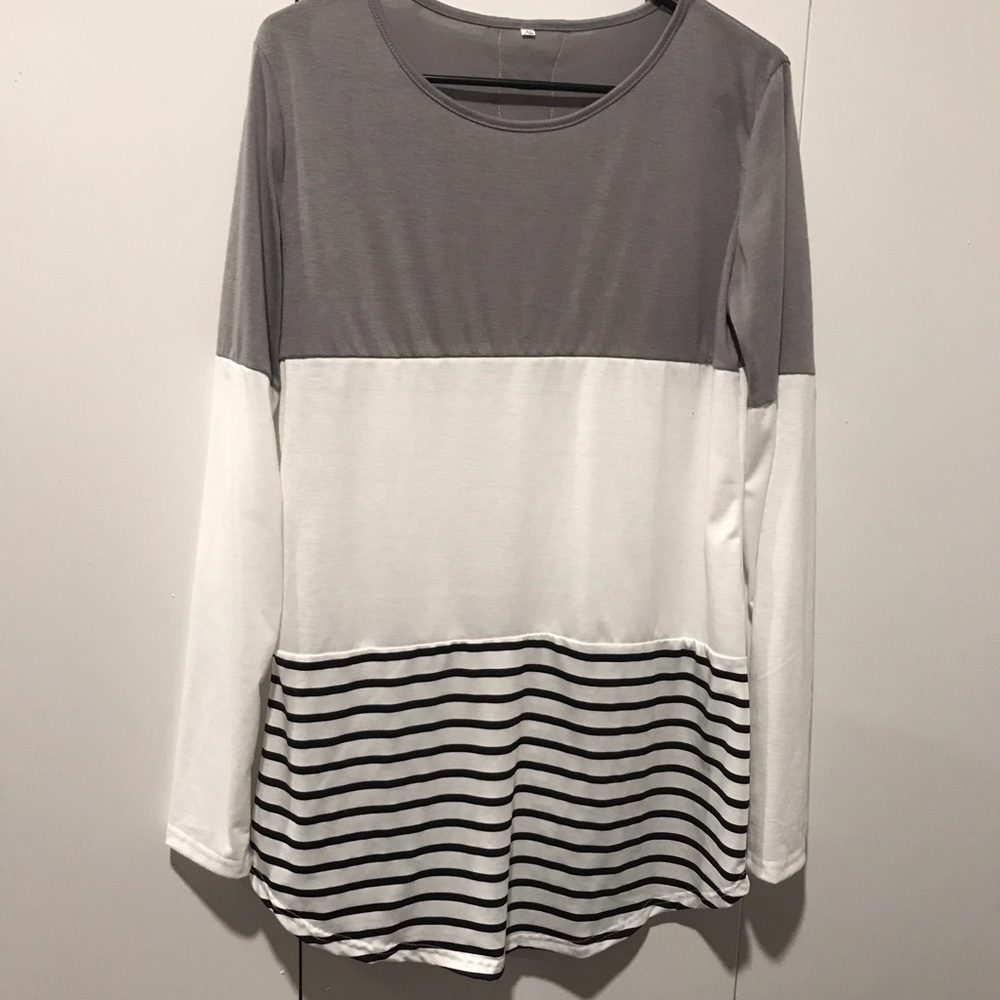 Women’s long sleeve tunic tee